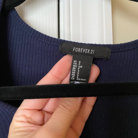 Small Forever 21 dress - Picture 3 of 3